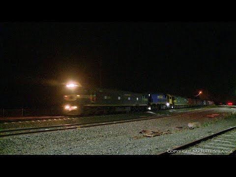 Pacific National 7901V Melbourne To Mildura Containers - PoathTV Australian Trains & Railways