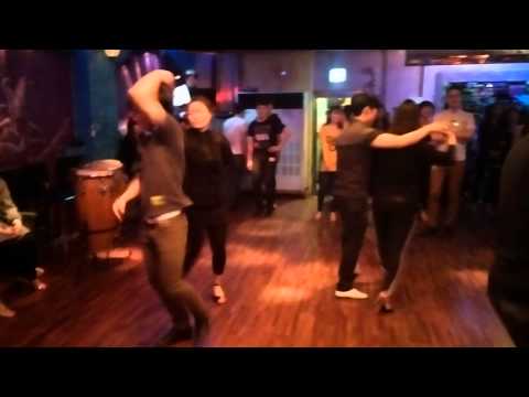 스카이라틴 홍대 생일빵 20150328