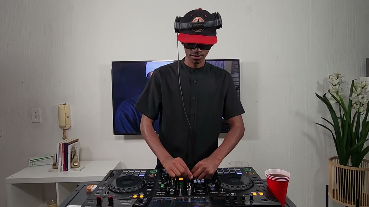 Neighbouring Mate Dinning Mix with Matumza on Michelin Music  Ep 01 🎷🎶🎼