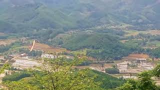 preview picture of video 'Toàn cảnh một xã miền núi của tỉnh Quảng ngãi'
