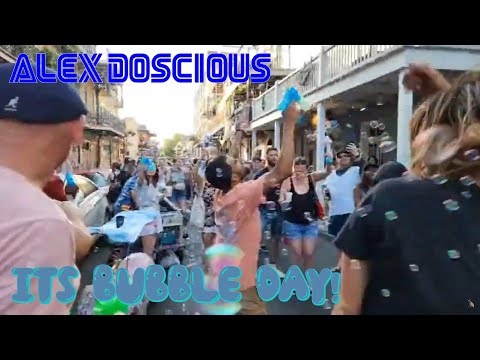 ITS BUBBLE DAY! #nola #neworleans #bubble