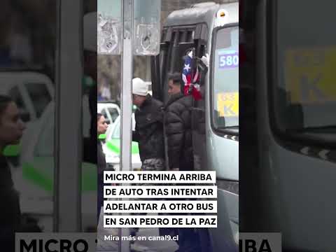 Micro termina arriba de auto tras intentar adelantar a otro bus en San Pedro de la Paz