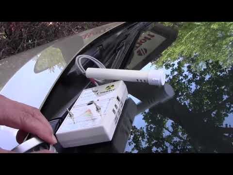 2012 ARCHIVAL Edmund Storms demonstrates a Geiger Counter