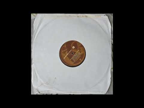 A:xus Feat. Naomi – Baghdad Cafe Mood II Swing Rmxs.-B1, Callin’ U (Mood II Swing Dub)