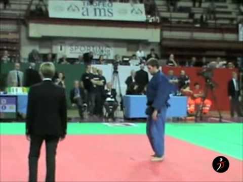 italiajudo.com_Camp Ita Assoluti Novara 2011 - Luca Ardizio vs Alessio Mascetti - Finale 3° kg100