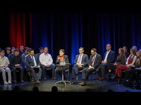 Daniel Obajtek, Beata Szydło i Mateusz Morawiecki w Brzozowie