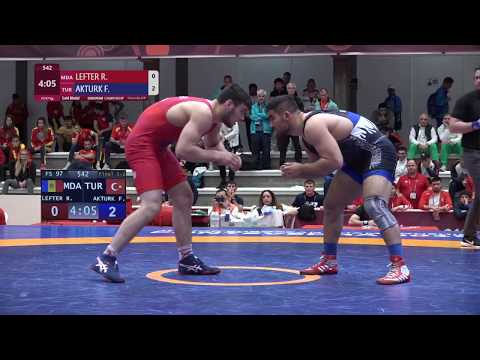 GOLD FS - 97 kg: R. LEFTER (MDA) v. F. AKTURK (TUR)