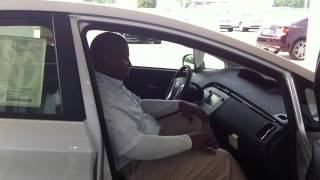 preview picture of video '2012 Toyota Prius Walkaround - Michael Battle'