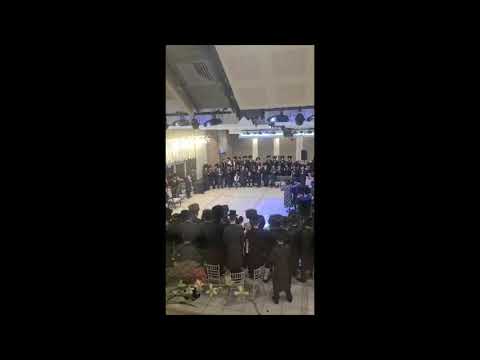 Viznitzer Rebbe R' Mendele At Kornitzer Wedding - Sivan 5781