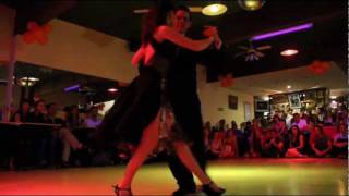 ALEJANDRO BERON Y VERONICA VAZQUEZ EN LA MILONGA 10