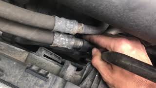 Replacing Radiator Fan and Thermostat 2010 V70/XC70 P3