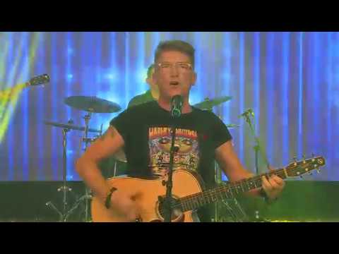 Delhusa Gjon - Énekelj  ( Zenés Randevú Balázs Palival 2018 )