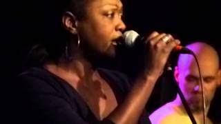 Lucky Peterson feat. Shana (?) - Proud Mary (Down On The River) cover - Live Paris - 27/10/2014