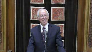 המלאך המחזיר את אברהם ואת בלעם פנחס ומדינה מול דת (חלק ב) (הרב מרדכי דוד נויגרשל) - התמונה מוצגת ישירות מתוך אתר האינטרנט יוטיוב. זכויות היוצרים בתמונה שייכות ליוצרה. קישור קרדיט למקור התוכן נמצא בתוך דף הסרטון