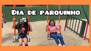 Brincadeira no parquinho
