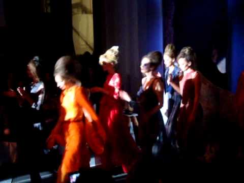 Julia AYSINA spring-summer 2012 final catwalk