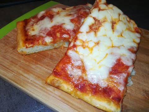 PIZZA AL TAGLIO PERFETTA CROCCANTE FUORI MORBIDA DENTRO.