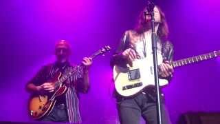 Autour de la Guitare Final - Talk to Your Daughter (Robben Ford, Larry Carlton...)