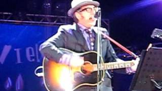 Elvis Costello and the Sugarcanes - Blame it on Cain (Jazz a Vienne) 08.7.2010