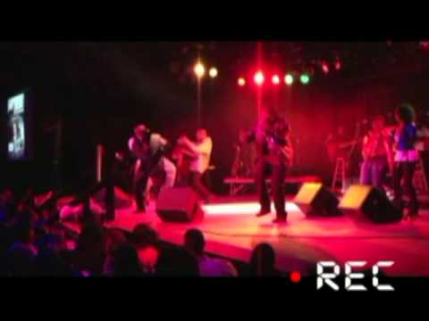 PEARL PERFORMS BOBBY BROWN'S "EVERY LITTLE STEP" AT TNL!