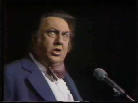 Raymond Devos - Racisme Xenophobie (Theatre Antoine 1978)