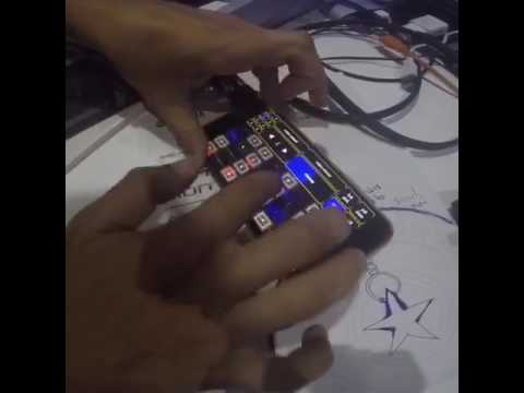 iPhone Guitar Solo on Geo Synthesizer | Kostas Miliotakis