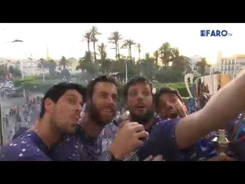 El Melilla BC se da un baño de multitudes con su ‘Marea Azul’