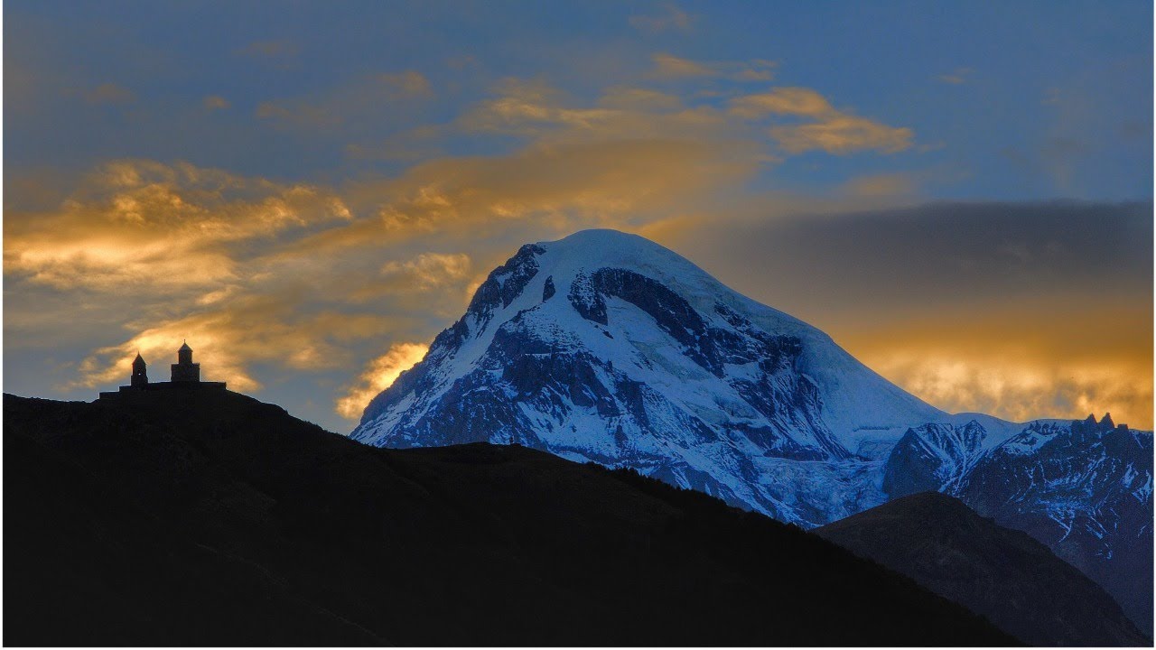 16.1.2022. У 21:30, ВЕЧЕ СА О. ДЕЈАНОМ КРСТИЋЕМ