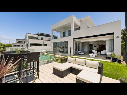 4 bed, 3 bath house in Gold Coast - Photo 3