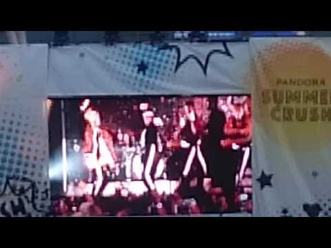 Fergie (Black Eyed Peas) - Imma Be Mashup - Pandora Summer Crush - L.A. Live - August 13, 2016