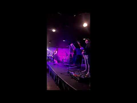 Heidi Pakarinen ja Karavaani -DIAMONDS ARE THE GIRL´S BEST FRIEND-