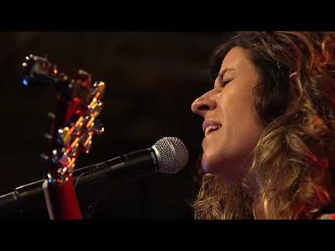 Steph Johnson Performs Live at The 2018 NAMM Show