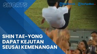 Momen Pemain Timnas Angkat Shin Tae-yong dan 3 Kali Melemparnya ke Udara seusai Kalahkan Nepal