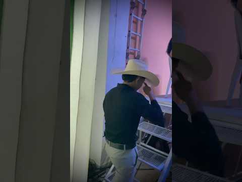 Gracias ISNOS 💙🤍💚3 días seguidos de ferias, y por primera vez cantando como artista