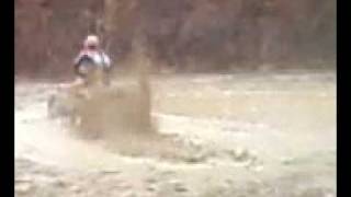 preview picture of video '1987 Honda 4Trax 250 Mudding'