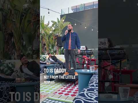 Stand Up Comedian’s 4 Year Old Daughter Shouts Awkward Movie Quotes in Costco ????