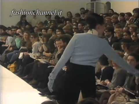 "Pour Toi" Autumn Winter 1988 1989 Milan 2 of 2 pret a porter woman by FashionChannel