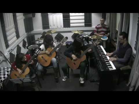 Mariana Caleiras, Marta Janela, Ana Barata guitarras   prof  Rui, prof  João Machado, prof Pedro