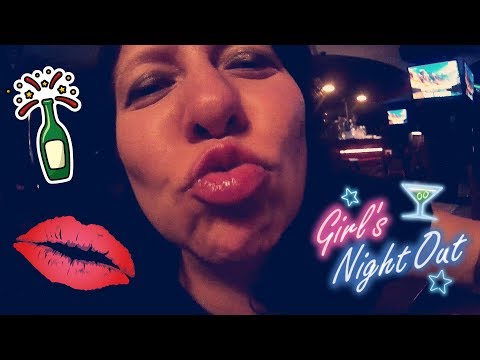 Девочки хотят... потанцевать! Белые розы в караоке Fanconi