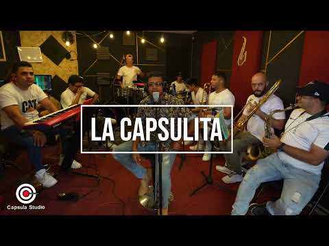 El amor me lo compras a mí - Tributo a Pupy Santiago - (La Capsulita)