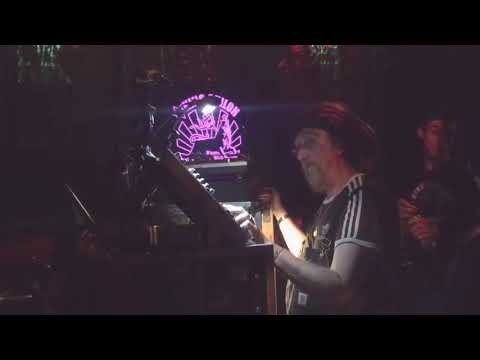 King Shiloh Soundsystem ft red lion - Dubwise The Glory (Rise & Shine) 'pt10 @ utrecht 310519