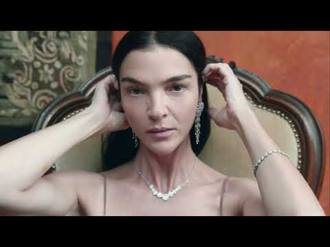 Mariacarla Boscono in Damiani Margherita