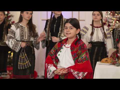 Roxana Daria Iacoboaia-Badea ciobans la munte