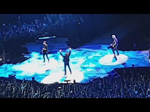 U2 - New Years Day ( live in Manila 2019) |  Philippine Arena