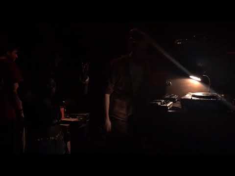 Masego Soundsystem feat Black Omolo play Subzulu - Paradise Dub@Worm Rotterdam(23-9-2017)