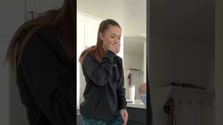 Download lagu Mengenakan pakaian istriku untuk melihat bagaimana reaksinya mp3