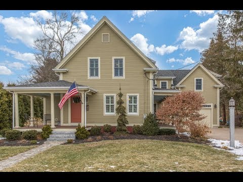 255 N. Central Street, East Bridgewater MA - Tom & Bette Dixon - Tel 508 889 6534