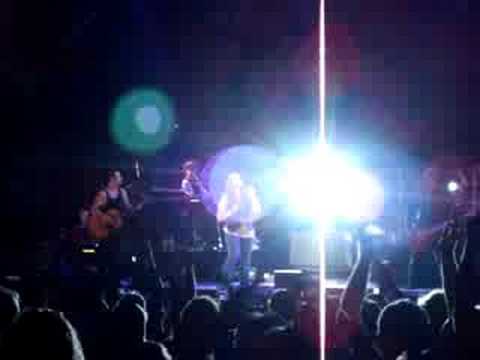 Alanis Morissette live @ Turin Italy You Learn