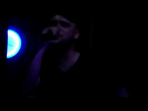 RAVINITIS CHRIS FEAR AJAY DOUBLE-D Bar 360