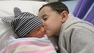 BIG BROTHER JACOB MEETING HIS NEWBORN BROTHER ISAAC!